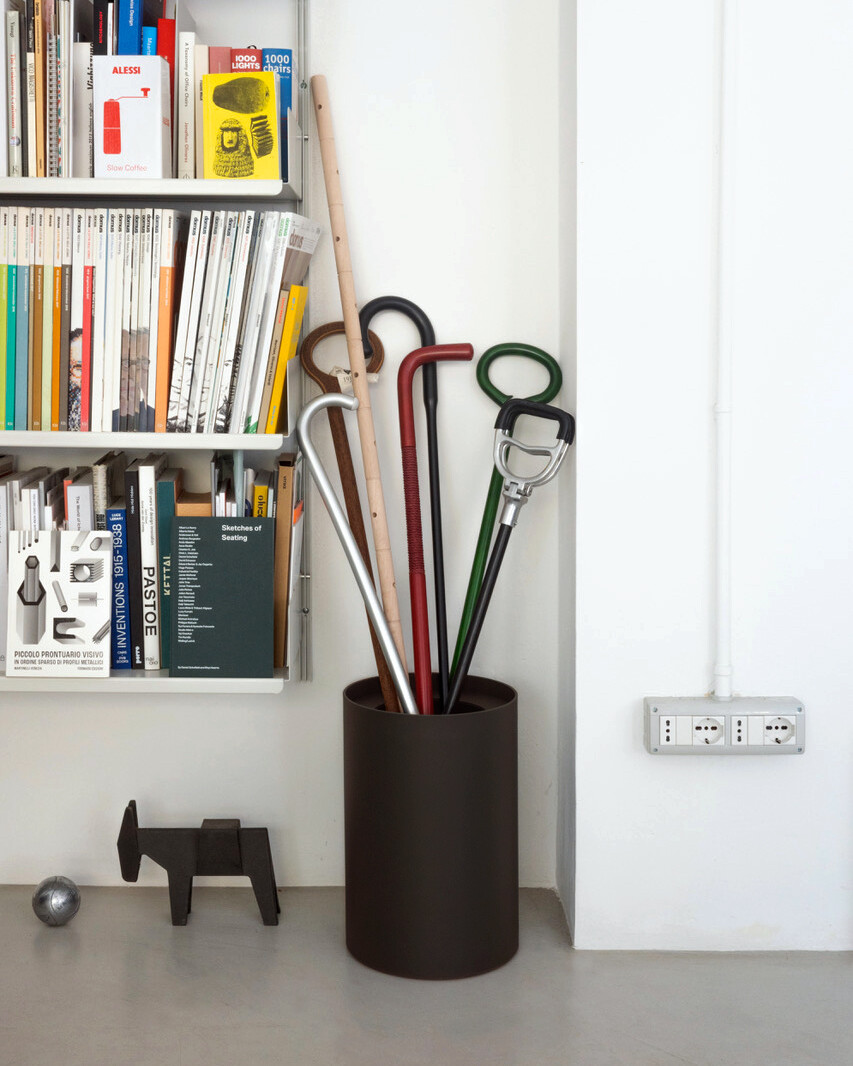 TIDY wastepaper basket in dark brown as a walking stick stand in Keiji Takeuchi's Milan studio.